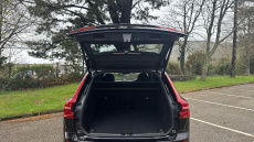 Volvo XC60 2.0 B5P Ultra Black Edition 5dr AWD Geartronic Petrol Estate